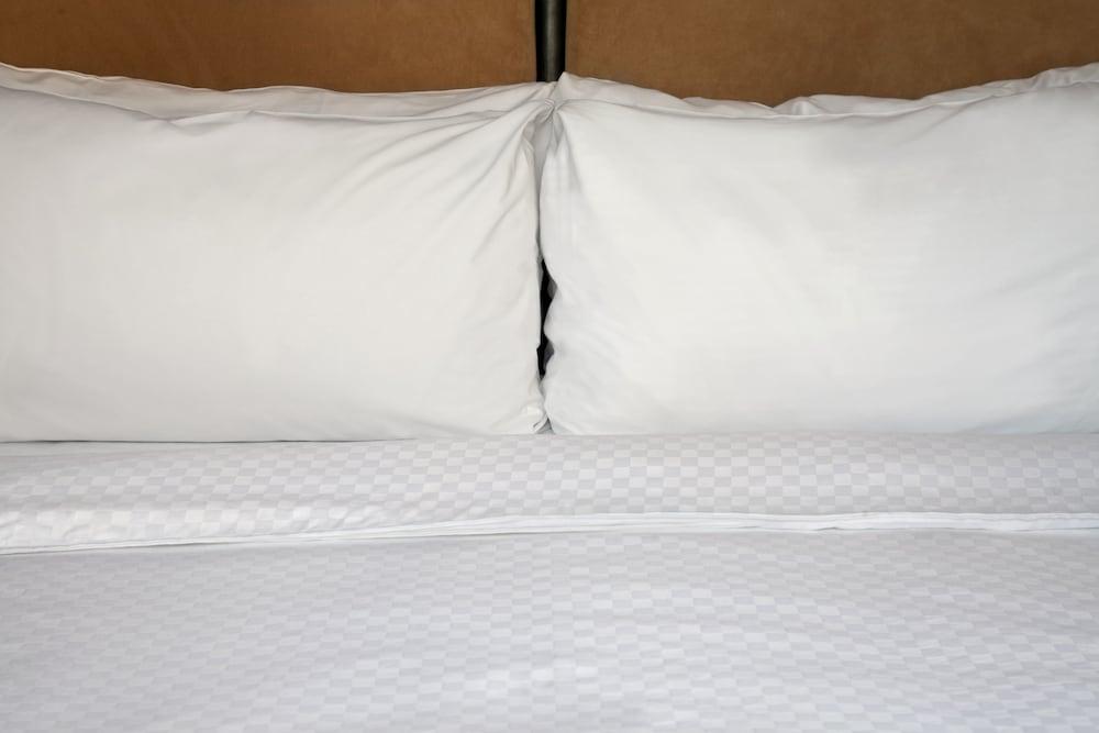 Four Points By Sheraton Raleigh North Екстериор снимка