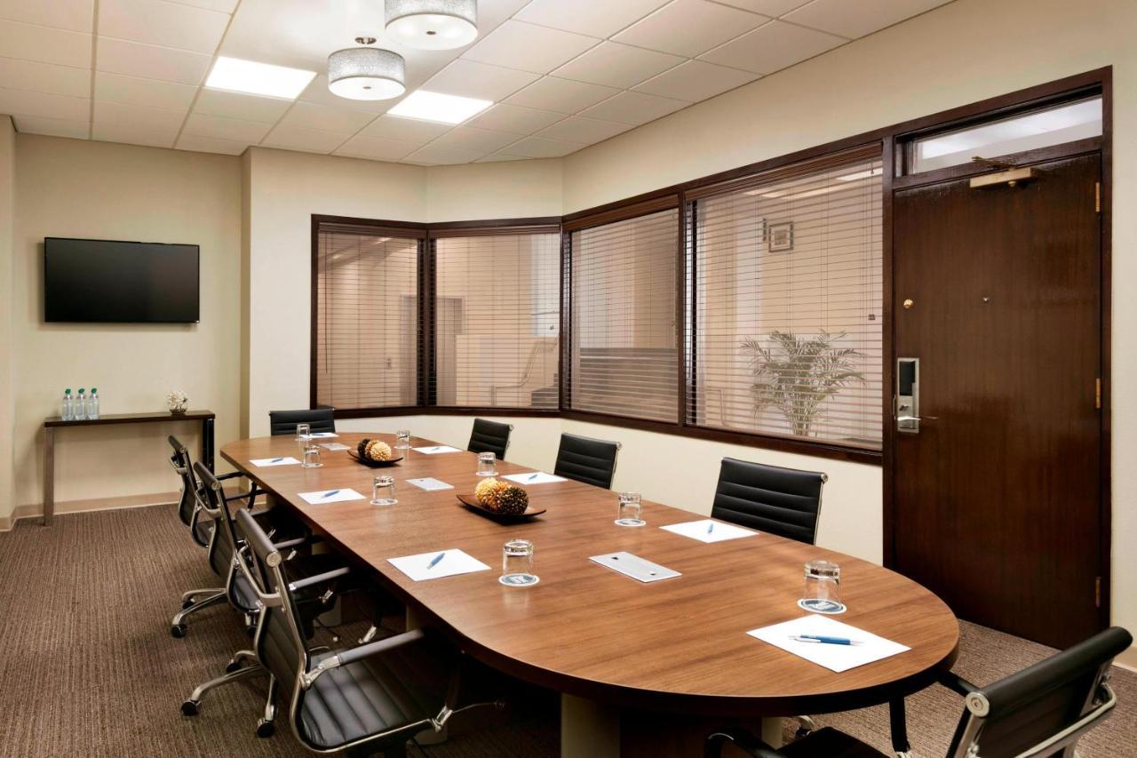 Four Points By Sheraton Raleigh North Екстериор снимка
