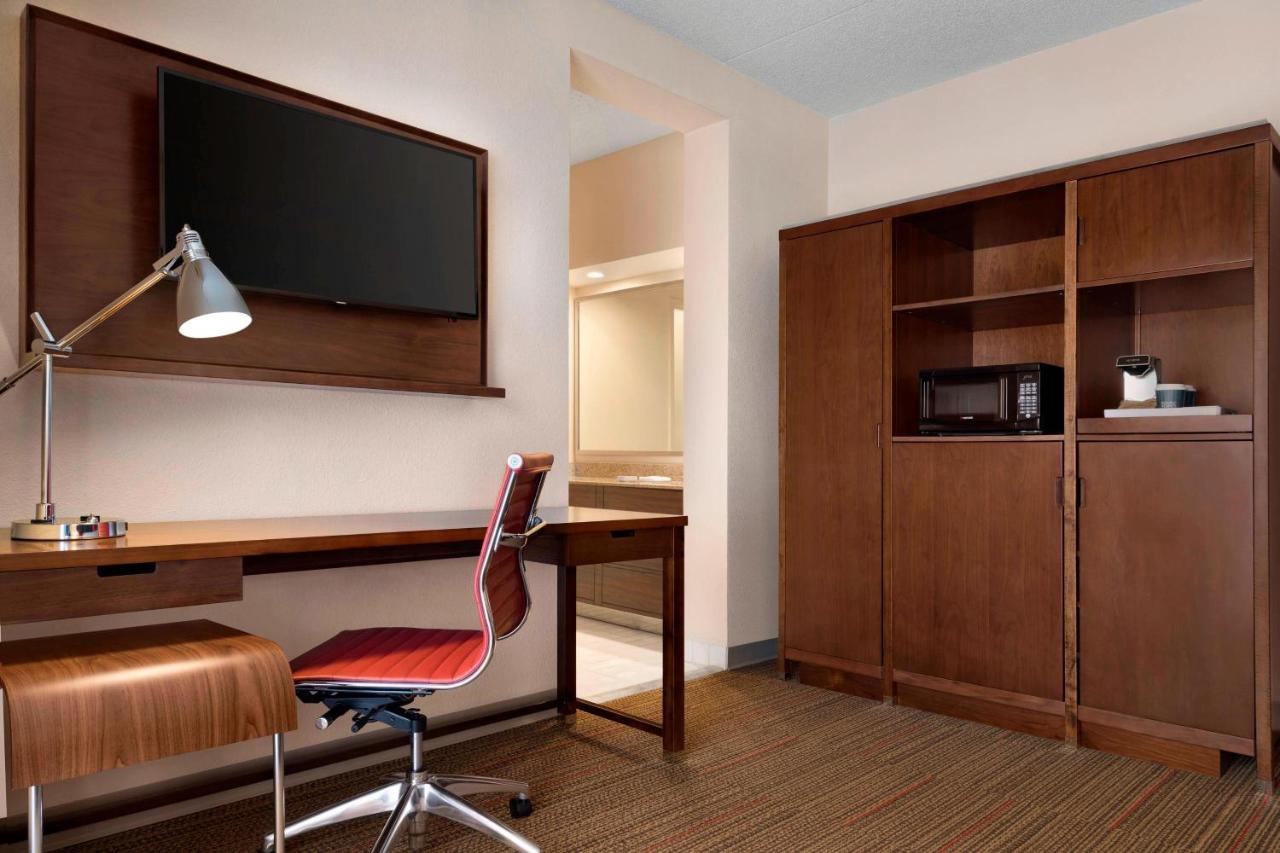 Four Points By Sheraton Raleigh North Екстериор снимка