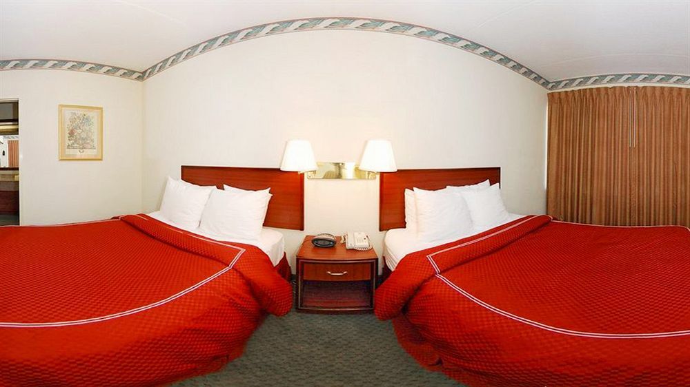 Four Points By Sheraton Raleigh North Екстериор снимка