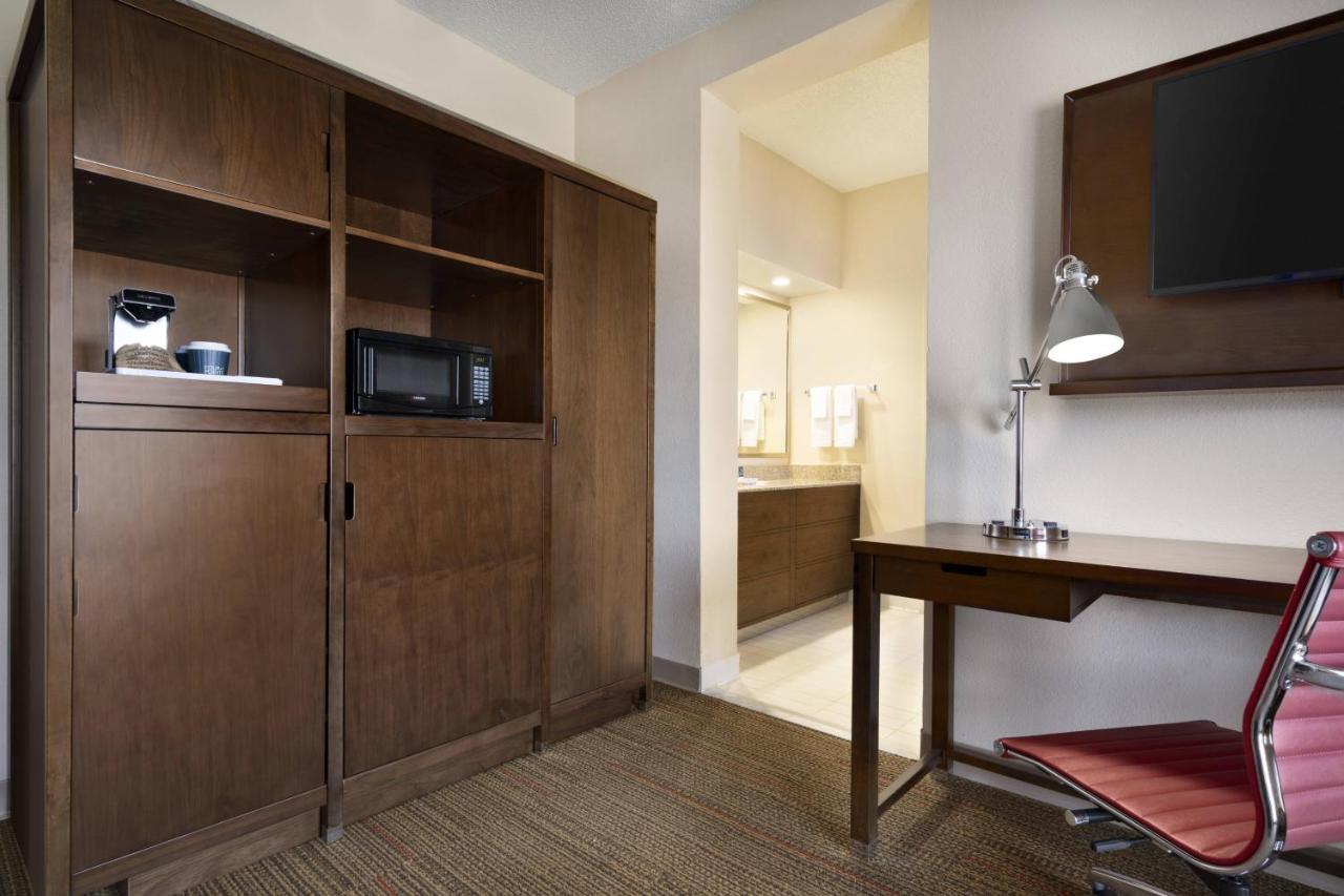 Four Points By Sheraton Raleigh North Екстериор снимка
