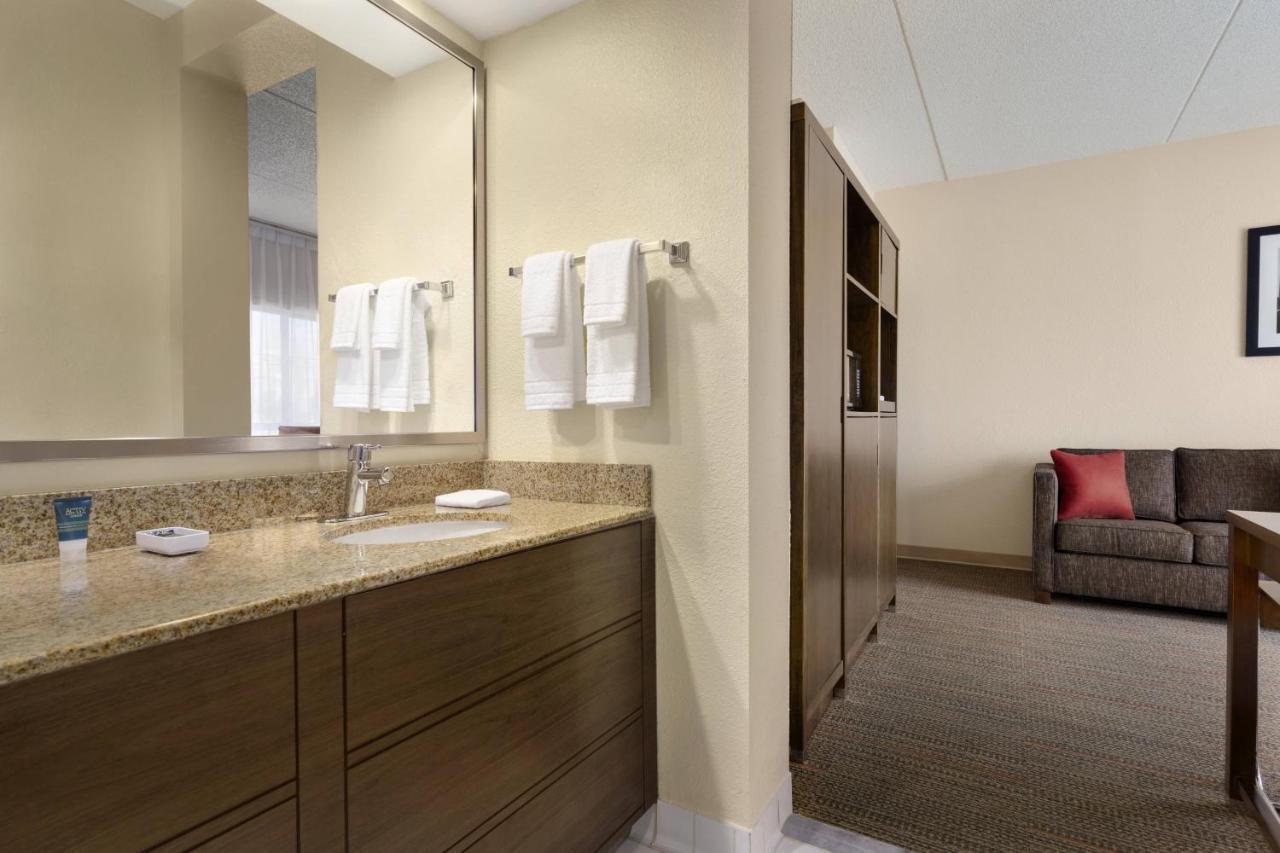 Four Points By Sheraton Raleigh North Екстериор снимка