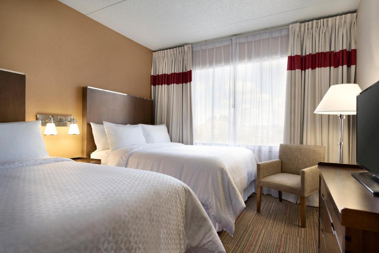 Four Points By Sheraton Raleigh North Екстериор снимка